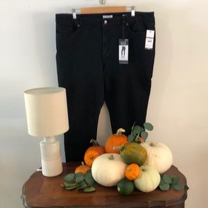 Sofia by Sofia Vergara size 22S